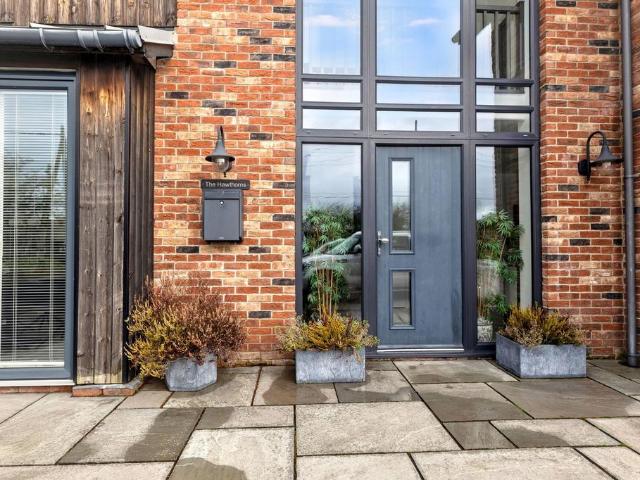 House for sale in Dale Hill, Essex