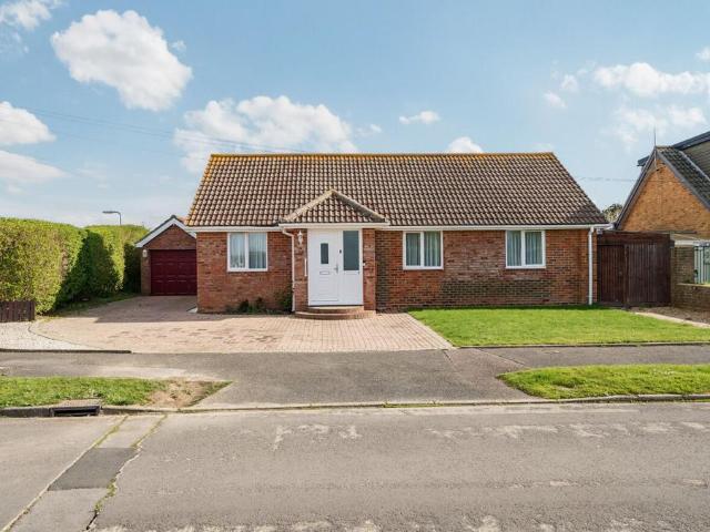 House for sale in Littlecote, West Sussex