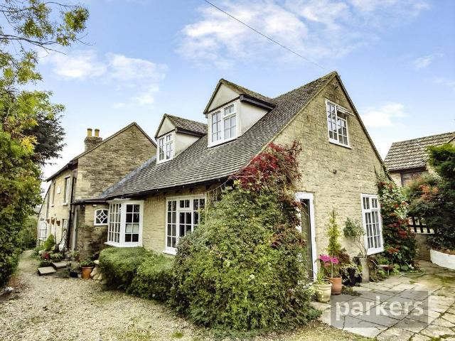 House for sale in North Leigh, Black Bourton