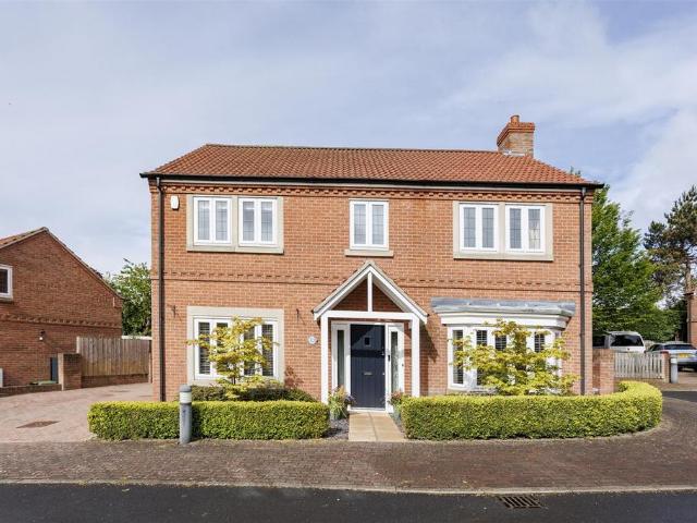 House for sale in Appleton Roebuck