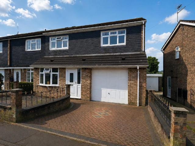 House for sale in Bramley, South Yorkshire