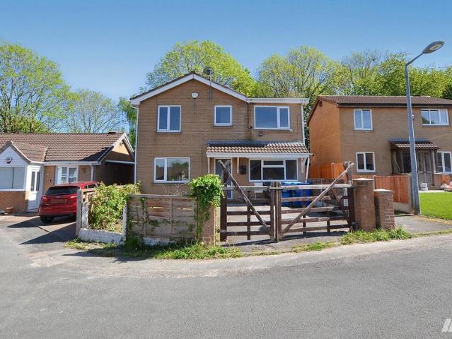 House for sale in Murdishaw, Halton