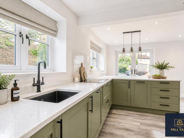 House for sale in Kelbrook and Sough, Higherford