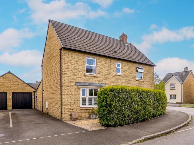 House for sale in Black Bourton, Oxfordshire