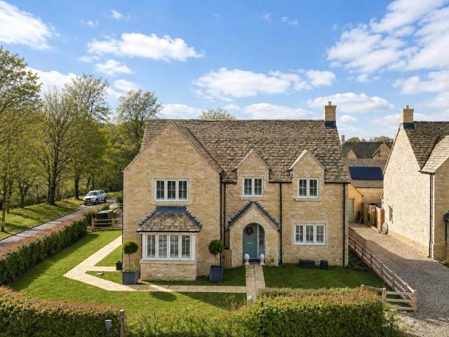 House for sale in Fossebridge, Gloucestershire
