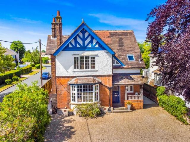 House for sale in Duton Hill, Essex