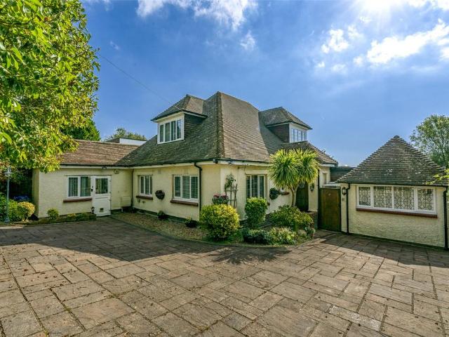 House for sale in Worthing, West Sussex