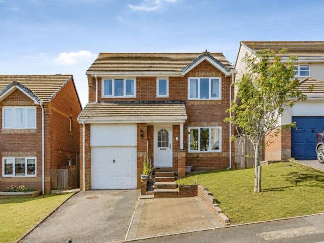 House for sale in Foxhole, Livermead