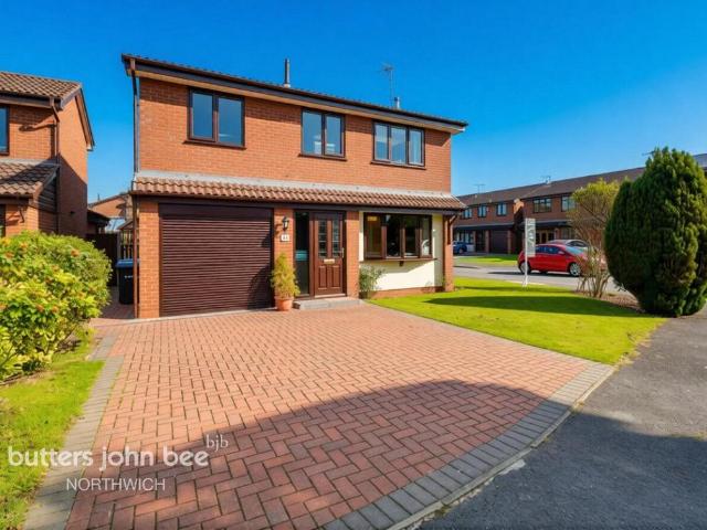 House for sale in Broken Cross, Cheshire West and Chester