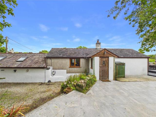 House for sale in Golberdon, Cornwall