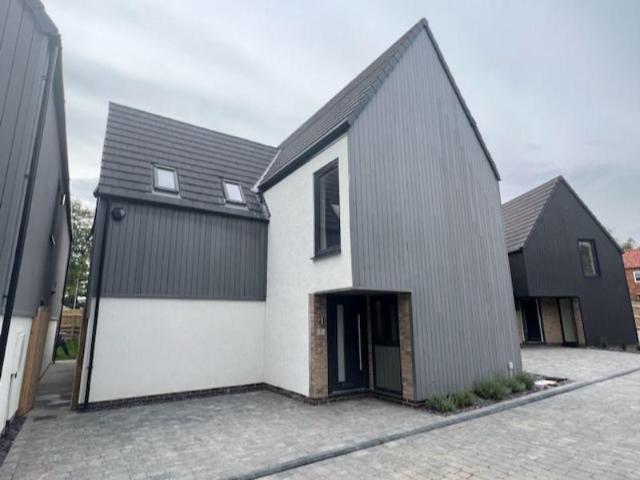 House for sale in New Waltham, Scartho