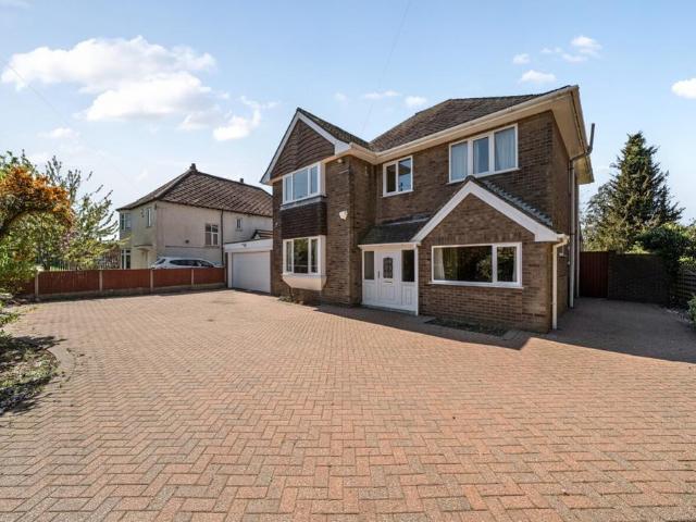 House for sale in Ermine, Brayford