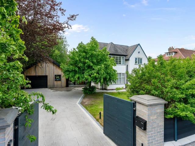 House for sale in Great Crosby, Sefton