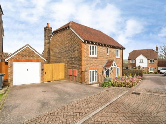 House for sale in Heathlands, East Sussex