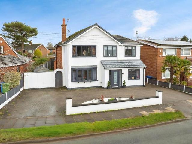 House for sale in Farnworth, Widnes