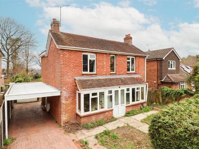 House for sale in Fleet, Hart