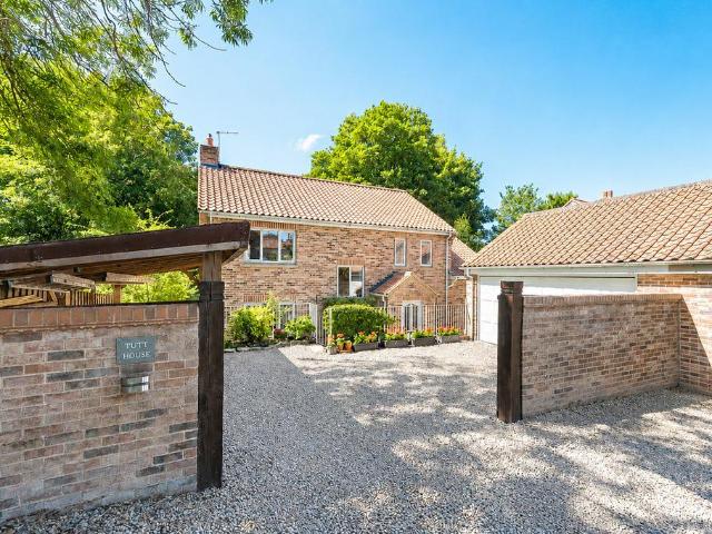 House for sale in Aldborough, Boroughbridge