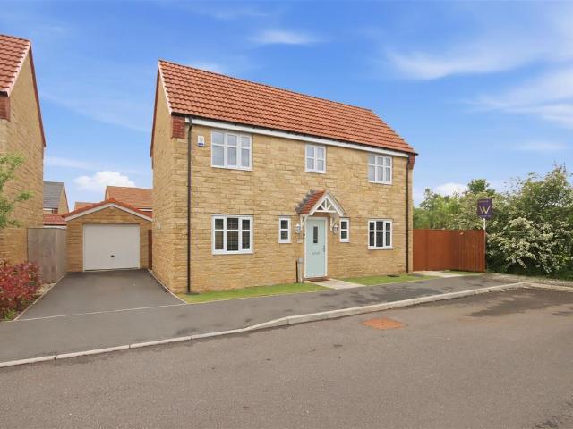 House for sale in Elmton, East Midlands
