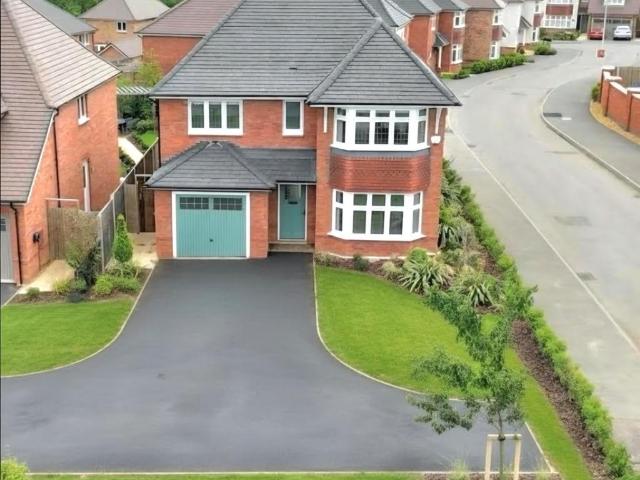 House for sale in Camp Hill, Warwickshire