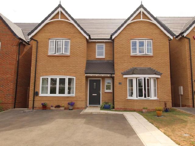 House for sale in Sutton, Bedfordshire
