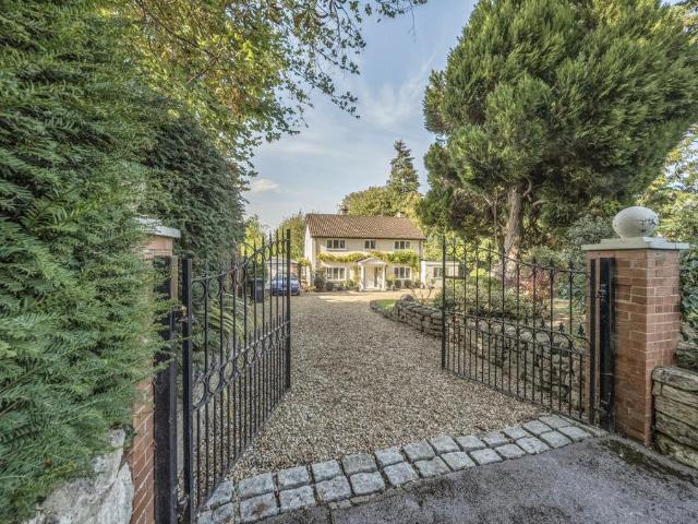 House for sale in South Hinksey, Dromore