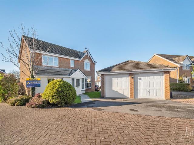 House for sale in Three Crosses, Wales