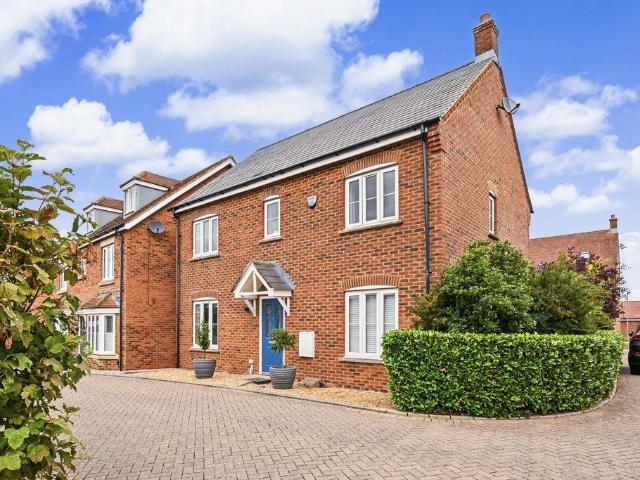 House for sale in Pitstone