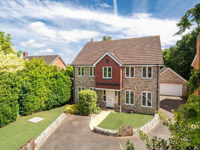 House for sale in Potters Corner, Bridgefield