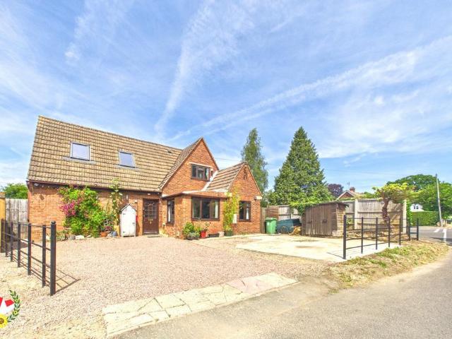 House for sale in Gloucester, Gloucestershire