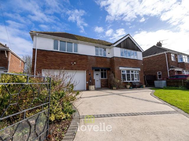 House for sale in New Clee, Cleethorpes