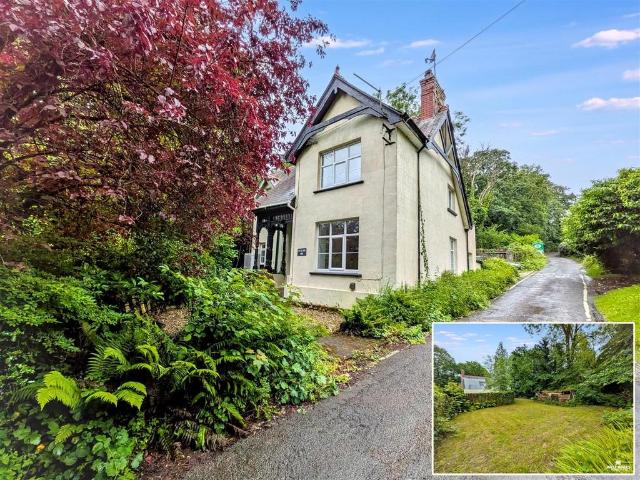 House for sale in Llangain, Wales