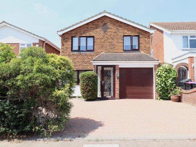 House for sale in Alton Barnes, Essex
