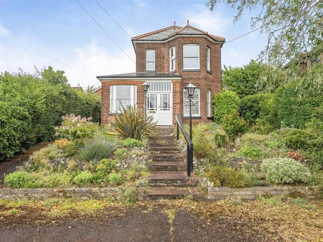 House for sale in Green Street Green, Greater London
