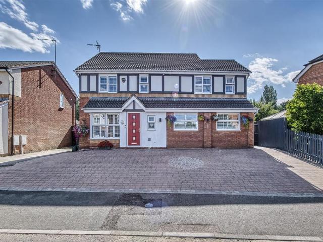 House for sale in Crow Hill, Irthlingborough