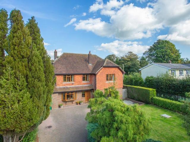 House for sale in Rhodes Minnis, Folkestone