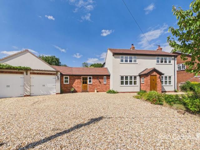 House for sale in Dunston, Great Chatwell