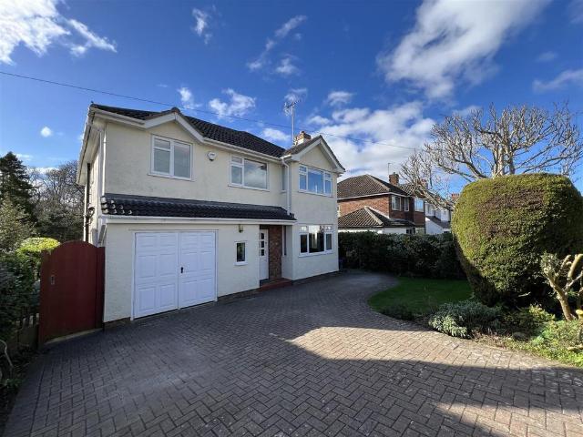 House for sale in Gayton