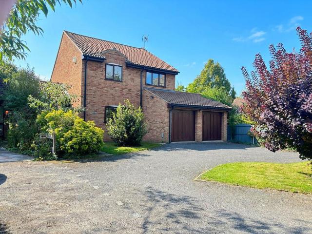 House for sale in Sandhurst, Pamington