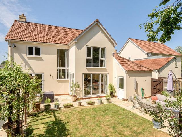 House for sale in Siston, South Gloucestershire