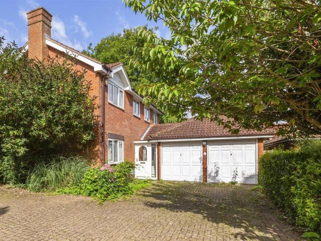 House for sale in Red Hill, Surrey