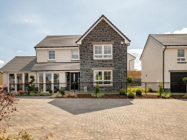 House for sale in Jackton Village, Scotland