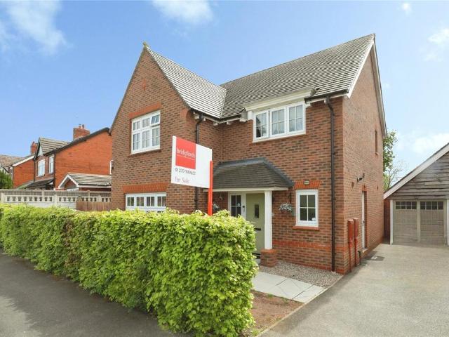 House for sale in Hammond Street