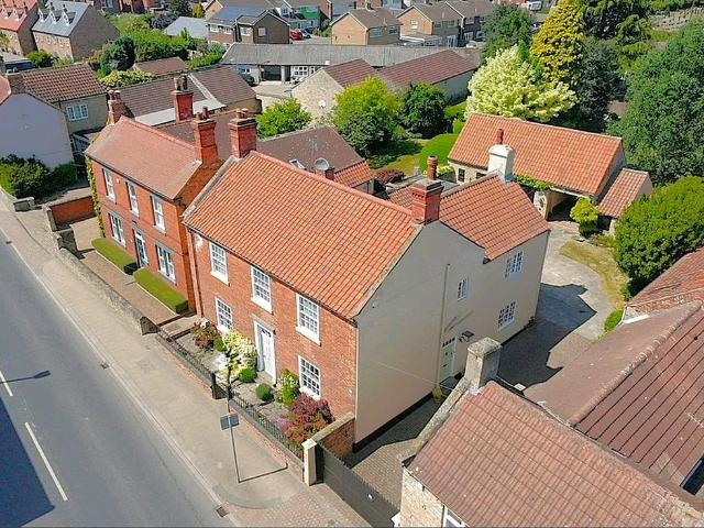 House for sale in Tickhill, South Yorkshire