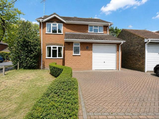 House for sale in Hart, Hampshire