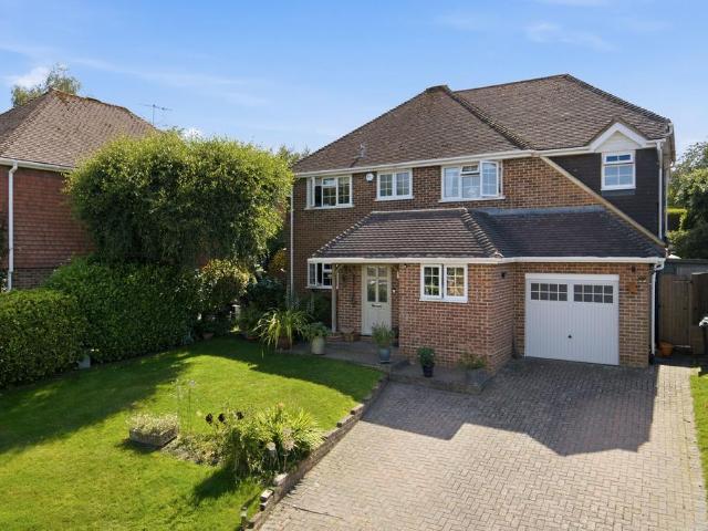 House for sale in Southborough, Sandown Park
