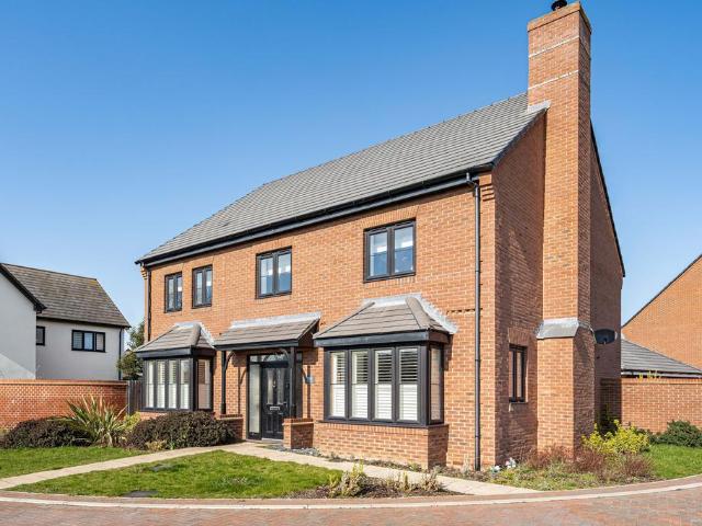House for sale in Pemberton Park, Barway