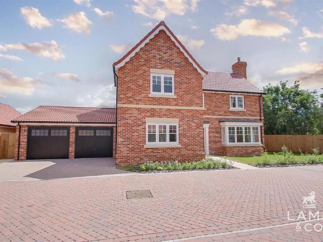 House for sale in Dale Hill, Essex