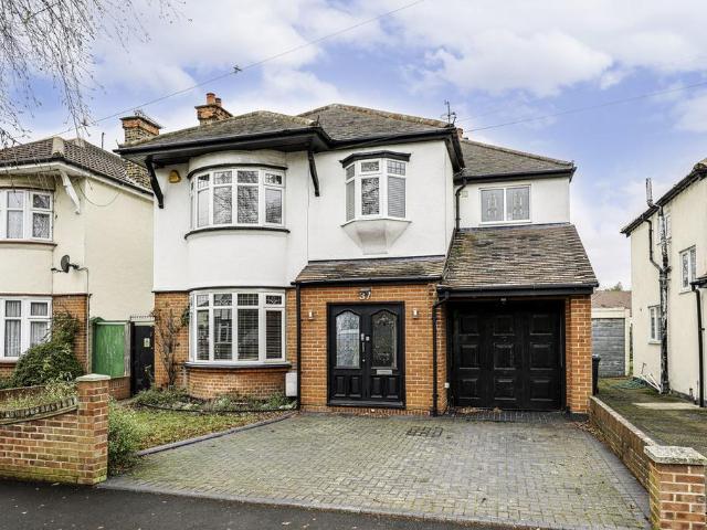 House for sale in North Shoebury, Alton Barnes