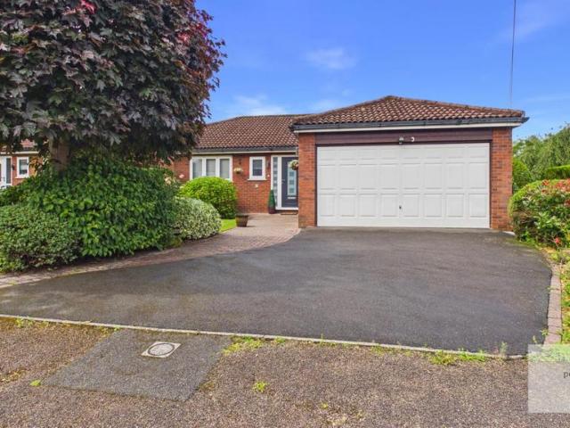 House for sale in Brandlesholme, Bury