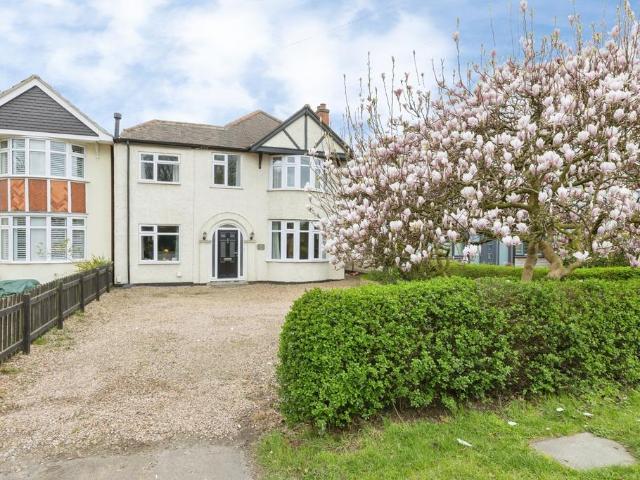 House for sale in Elmfield, Leicestershire